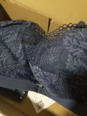 质量很好，穿上也特别舒适，价格实惠，下次还买这个牌子的，推荐大家购买