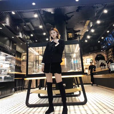 我身高170，穿起来还是比较不错的，很保暖很显腿长，绑带的也不掉筒不勒腿，很满意的款。去专柜验过是正品，还是很满意的