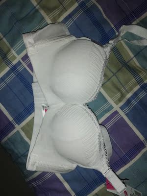 质量超好,穿起来也舒服,拿到手就被我洗了。 质量超好,穿起来也舒服,拿到手就被我洗了。