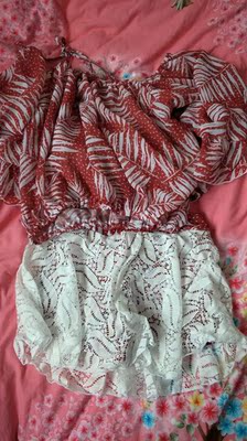 泳衣很好看，客服推荐尺码也很刚好！