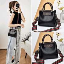 Shanghai Spot Warehouse Qingpu District Ottles Discount Officers Net Brand Tong Handbag Casual Diagonal Satchel Bag