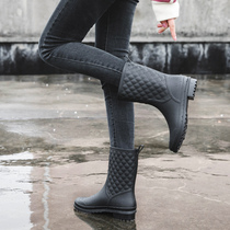 Rain shoes female midbarrel fashion style water shoes outwear spring summer rain boots Korean version cute rubber shoes non-slip waterproof working shoes women