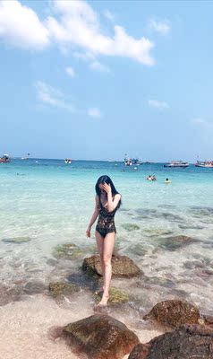 穿了一天拍照 100转