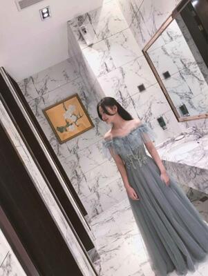 东西真的很好。颜色款式好看，质量也好，物流很快，试穿了很软，很舒服，大胸穿也很聚拢，塑形，穿起来也不错。很喜欢呢，薄厚适中&nbsp;穿起来真的很舒服，没有钢圈，摸起来的确和以前买的不一样的感受，就是很软，推荐这家店哦，手感很好，收到后就试了一下，感觉挺舒服的&nbsp;质量这么好，颜色款式都很喜欢&nbsp;这个价格很优惠。不贵文胸还很好&nbsp;无钢圈穿着舒服