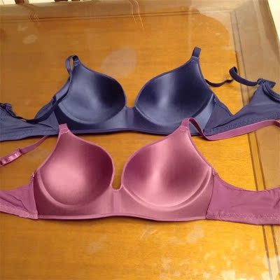 松紧性很好，无痕，材质柔软舒适透气