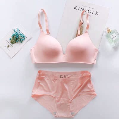 还是阔以的，物流又快，不敢放图，哈哈哈哈哈哈，室友觉得好看，便宜质量也阔以，很棒，收藏