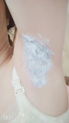 毛发比较多浓密，不好清洁，容易产生细菌，用脱毛膏来解决全身的毛问题，用了脱毛膏效果挺好，温和舒服，用了之后肌肤也美观滑嫩了，没有过敏现象，这样就放心了，不伤皮肤还美观， &nbsp;这款脱毛膏挺好用，很舒服不刺激皮肤，一分钱一分货，满意这个价格性价比蛮高的，值得购买