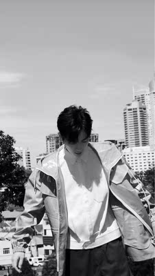 以前在天猫淘宝上买东西，都是系统自动好评，花了有好多好多钱，后来才知道淘宝评论得积分可以涨淘气值时，才知道评论的重要性，所以以后无论买什么东西，我都先把这段话复制粘贴下来，然后再写宝贝评论，没错，评论80个字以上就可以获得50个积分。