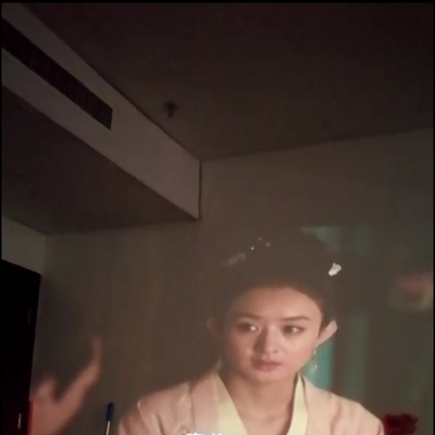 一个月体验:极米无屏电视Play和Play特别版都有什么细节上的区别，哪个好