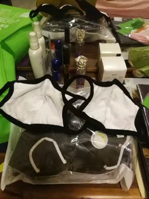 大小刚好合适,这个冬天暖暖滴。 大小刚好合适,这个冬天暖暖滴。