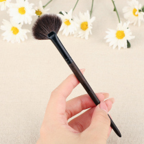 Miao Xiaoqi animal hair fan-shaped high-gloss brush Cangzhou makeup brush Under the eyes brighten the makeup soft hair repair brush a set