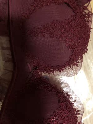 超级平的胸也能穿出小沟沟,可以说是小胸的救星。一款属于小胸薄杯内衣。很好啦,物流也不错哦 超级平的胸也能穿出小沟沟,可以说是小胸的救星。一款属于小胸薄杯内衣。很好啦,物流也不错哦