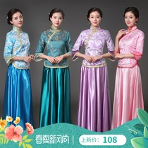 Chinese wedding clothes Female Xiuhe wedding dress Bridesmaid dress Autumn and winter matchmaker medium-long dress performance costume