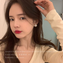 Light retro ~ exquisite pearl earrings ins light luxury earrings niche design sense stud earrings 2021 new premium sense