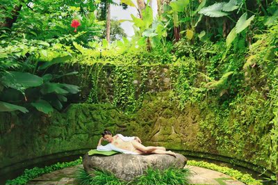 必须追评，除了小贵，其他完美，非常美，显身材，也不会脱落～～～真心好评！！！