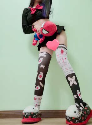 袜子非常好看，非常有范儿，棒极了！！！