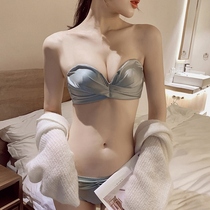 Hong Kong sexy shoulder-free underwear women without steel rings small bras gathered with anti-skid bra bra covers