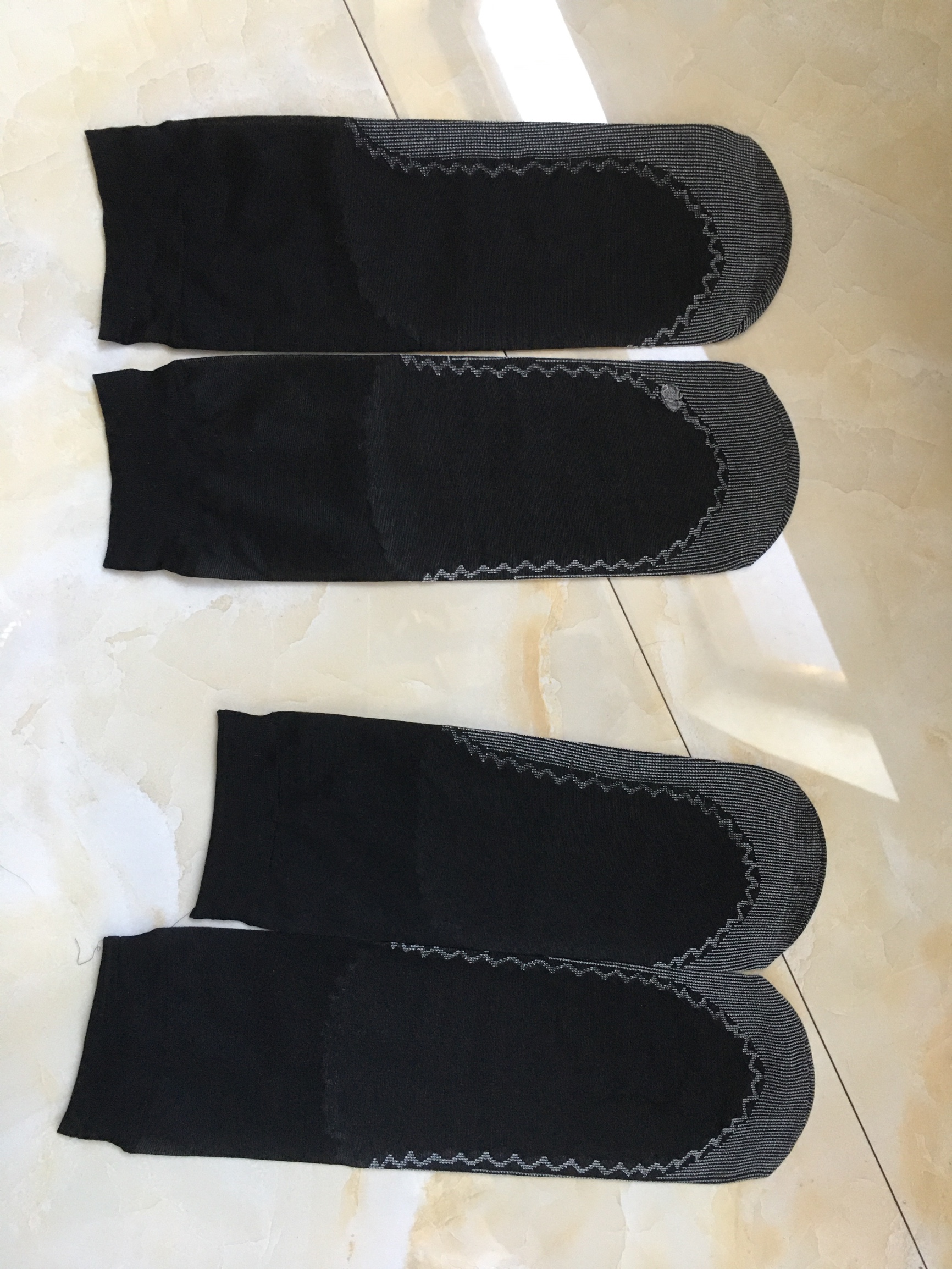 夏季天鹅绒薄款黑色短纲丝袜ins 棉底防滑防臭透气脚底按摩袜子女