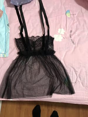 哇 抽到两件ssr 开心 虽然还是很想要旗袍（那个也太好了吧）有一丢丢遗憾 发货速度很快呀 客服服务态度也很好 我没找到相应的衣服帮我圈出来了 质量很好呢 其他小饰品就不放上来啦 腿环挺好看的（就是我腿有点粗显得比较小） 还开到个眼镜 不错不错 下次要继续嘿嘿 上瘾了上瘾了 男朋友看了之后说挺好看的 这个价不亏呀姐妹们 冲鸭 买呀 说了这么多都不知道够不够50字 哎 想赚点金币有点难 反正质量很好就对了 粉色那件很丝滑 中间那件是绒质的 小裙子刚好遮住pp 都很不错呀