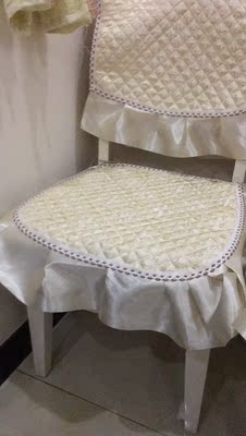 和看到的不一样，图上的是带蕾丝边，这个不带蕾丝，知道是这样还不如多花几块钱买个带蕾丝边的