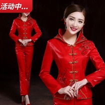 Red quilted jacket cotton pants wedding bride sedan chair suit cotton suit cheongsam winter wedding toast suit pass the door and press the bottom of the box