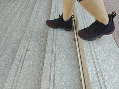 整体来说还是比较好的，打了一次篮球，抓地力也很好