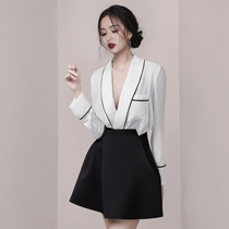 Thai Tide brand White temperament V-neck shirt irregular skirt a short skirt two-piece set of ladies dress dress women