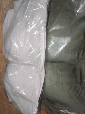 试穿了一下穿了是舒服。就是胸小穿的太空杯。质量一般。毕竟价位在那里。喜欢好评。 试穿了一下穿了是舒服。就是胸小穿的太空杯。质量一般。毕竟价位在那里。喜欢好评。