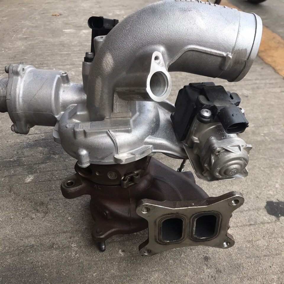 涡轮增压器适用于奥迪a520t涡轮增压器a3a6q5b8q730t