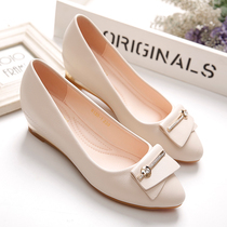 Slope heel single shoes womens 2021 autumn shoes New all round head shallow PU soft leather soft bottom inner increase Lady Bean shoes