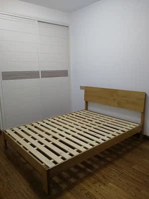 真实使用感受有人知道华谊家具怎么样，这是实木家具吗？有猫腻吗？