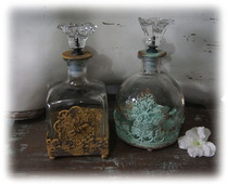European style ornaments Old Wishing Bottle Fragrance Bottle Two optional French countryside