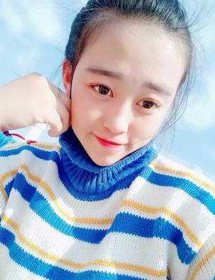 使用后也是感觉很不错,涂抹着挺滋润的,挺满意的,质地细腻温和,也没有过敏出现。产品用着倒是特别温和,很滋润,用在敏感部位没有出现副作用,效果真的感觉很不错,黑色素在慢慢淡化,减少呢,而且没有出现不好的现象,很温和,就刚开始,使用效果还不是很明显,但是坚持使用这款真的好,价格便宜,很实惠,值得购买。 使用后也是感觉很不错,涂抹着挺滋润的,挺满意的,质地细腻温和,也没有过敏出现。产品用着倒是特别温和,很滋润,用在敏感部位没有出现副作用,效果真的感觉很不错,黑色素在慢慢淡化,减少呢,而且没有出现不好的现象,很温和,就刚开始,使用效果还不是很明显,但是坚持使用这款真的好,价格便宜,很实惠,值得购买。