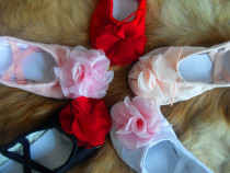 Export Korea three-dimensional flower dance shoes Womens soft-soled dance shoes Childrens dance shoes Childrens pointe shoes