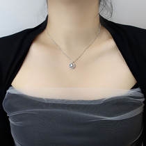 Moon Necklace Womens Chains Tide Niche Design Sensuo Stone Pendant Lukewarm Wind Light Extravagant and Red Neck Chain