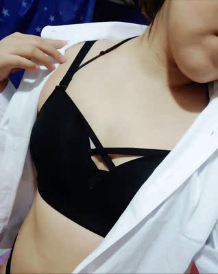 评价晚了,内衣质量很好,只是我胸有点小,穿着效果不是很好,又买了条内裤,质量也非常好,我之前不穿蕾丝的,因为过敏,穿这个一点都没有过敏,以后内衣就这家了,太喜欢了 评价晚了,内衣质量很好,只是我胸有点小,穿着效果不是很好,又买了条内裤,质量也非常好,我之前不穿蕾丝的,因为过敏,穿这个一点都没有过敏,以后内衣就这家了,太喜欢了