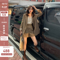 Khaki suit suit female Korean version 2021 New temperament light mature wind casual small man suit two-piece female