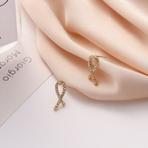 925 silver needle full diamond interwoven stud stud female personality simple small design sense earrings Korean temperament niche ear ornaments