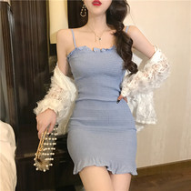 2021 summer new thin hip short skirt womens French retro chic base pleated wooden ear edge suspender skirt