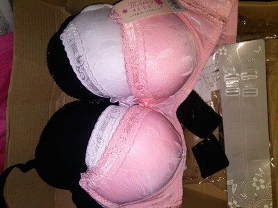 故意穿了好几天才来评价，质量不行啊，包装也不行，没有保密，因为第一次不错，所以后来连续买了3件，，，，太过分了，做的都没有第一次好，就这样欺负老顾客吗? 洗水后变大，还掉带，好气喔