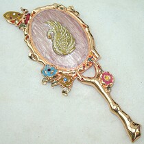 Russian retro European makeup handle mirror rhinestone Swan Pearl elegant and generous imported anti-spray