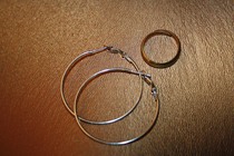 Old Asian gold ring with pull wind earrings set