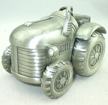 Russian money storage piggy bank tractor large foreign children friend special gift Harbin tourism commemoration