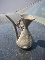 Special package and rare sight of unique national bird old tin pot hot for tin pot 1