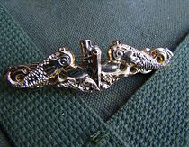 Beauty Metal Badge American Submarine Badge Chest Badge Golden
