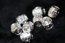 925 silver Tibetan Buddhist pearl accessories Six words true and small barrel bead pair holes are 0-8cm 85cm diameter 0