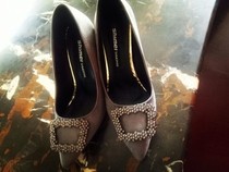 The same kind of heel shake with high heel heels heel-heel heels can fold heel heels.