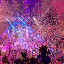 Violence board bar pat music