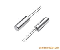 6PF CYLINDRICAL IN-LINE PASSIVE CRYSTAL DIP-2 32 768KHZ 32 768K 206 SEIKO EPSON