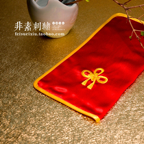 Peace Knot Chinese wedding embroidery handkerchief Seiko Su embroidery creative design mulberry silk wedding banquet